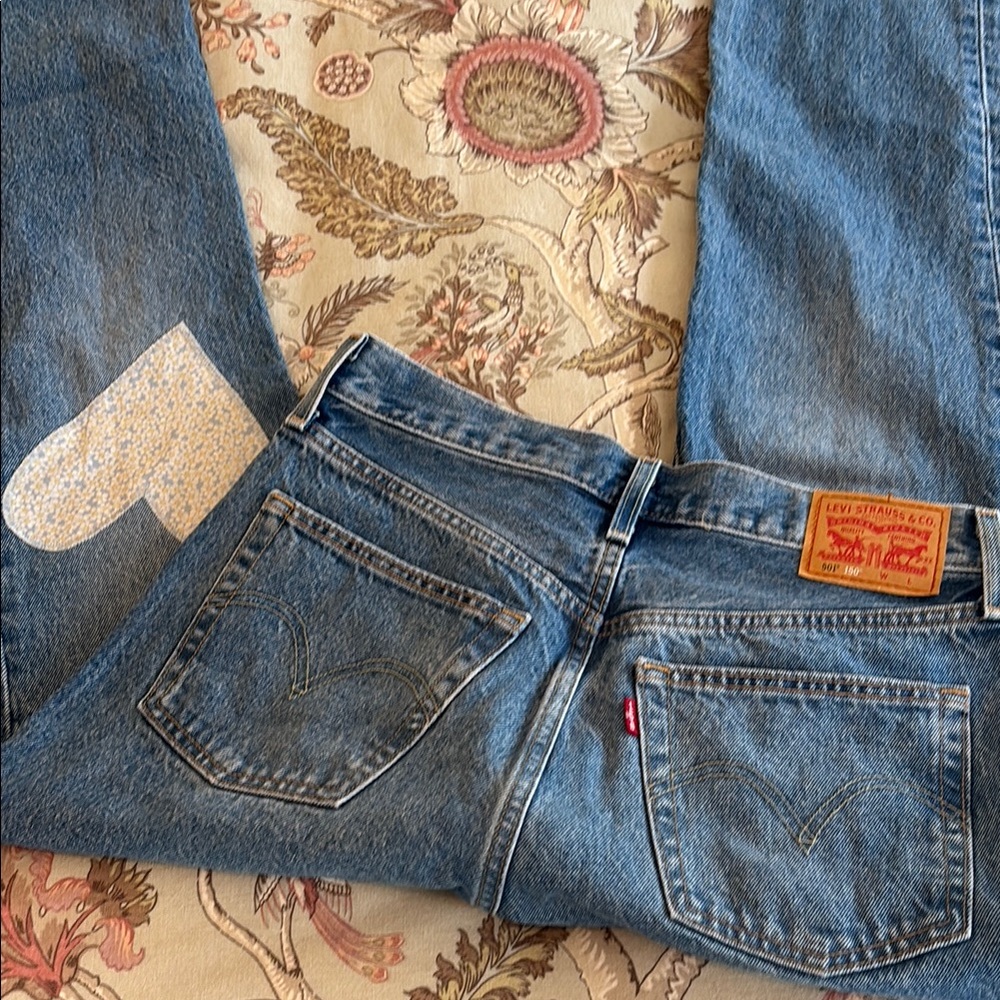 Levi's Blue Straight Jeans Classic Denim, Embroidery, Heart size 28
